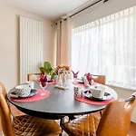 Luxe Apt With Parking & Garden In Wilrijk Antwerp