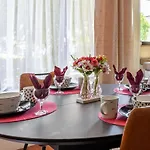 Luxe Apt With Parking & Garden In Wilrijk Antwerp