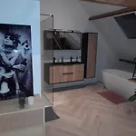 Suite City Center In Quiet Street & Airco