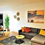 The Oasis Apartment, 2 Bedrooms Antwerp South