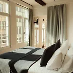 A Place Antwerp - Boutique Suites & Flats - Oude Koornmarkt 1