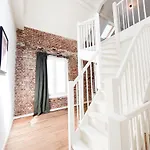 Stylish Home On The Waterfront Near Antwerp Historic Center