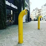 B&B Yellow Submarine