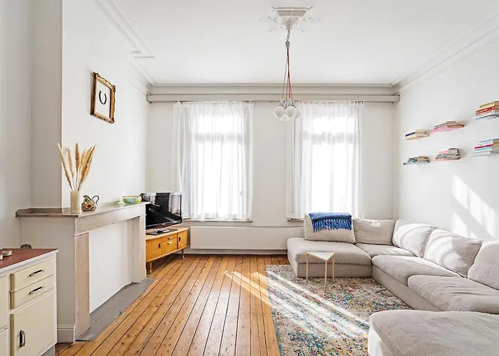Ruime Woning In Een Leuke Buurt Nabij Het Centrum