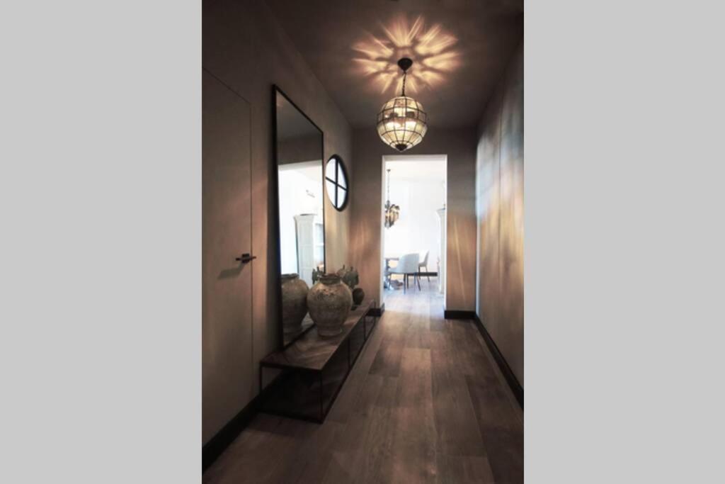 Luxurious Near Park Apartment