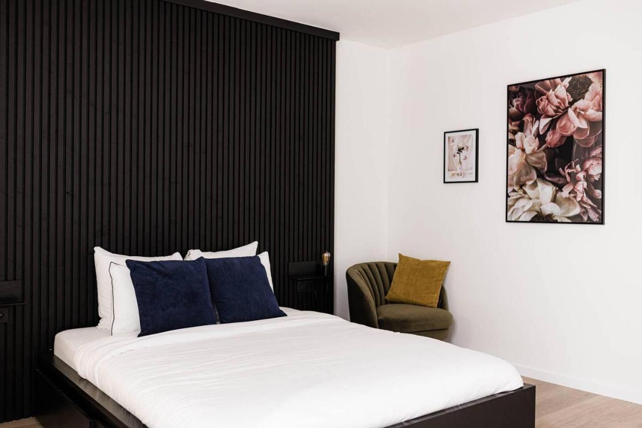 Gorgeous In Old Centre Of 1 Appartement *