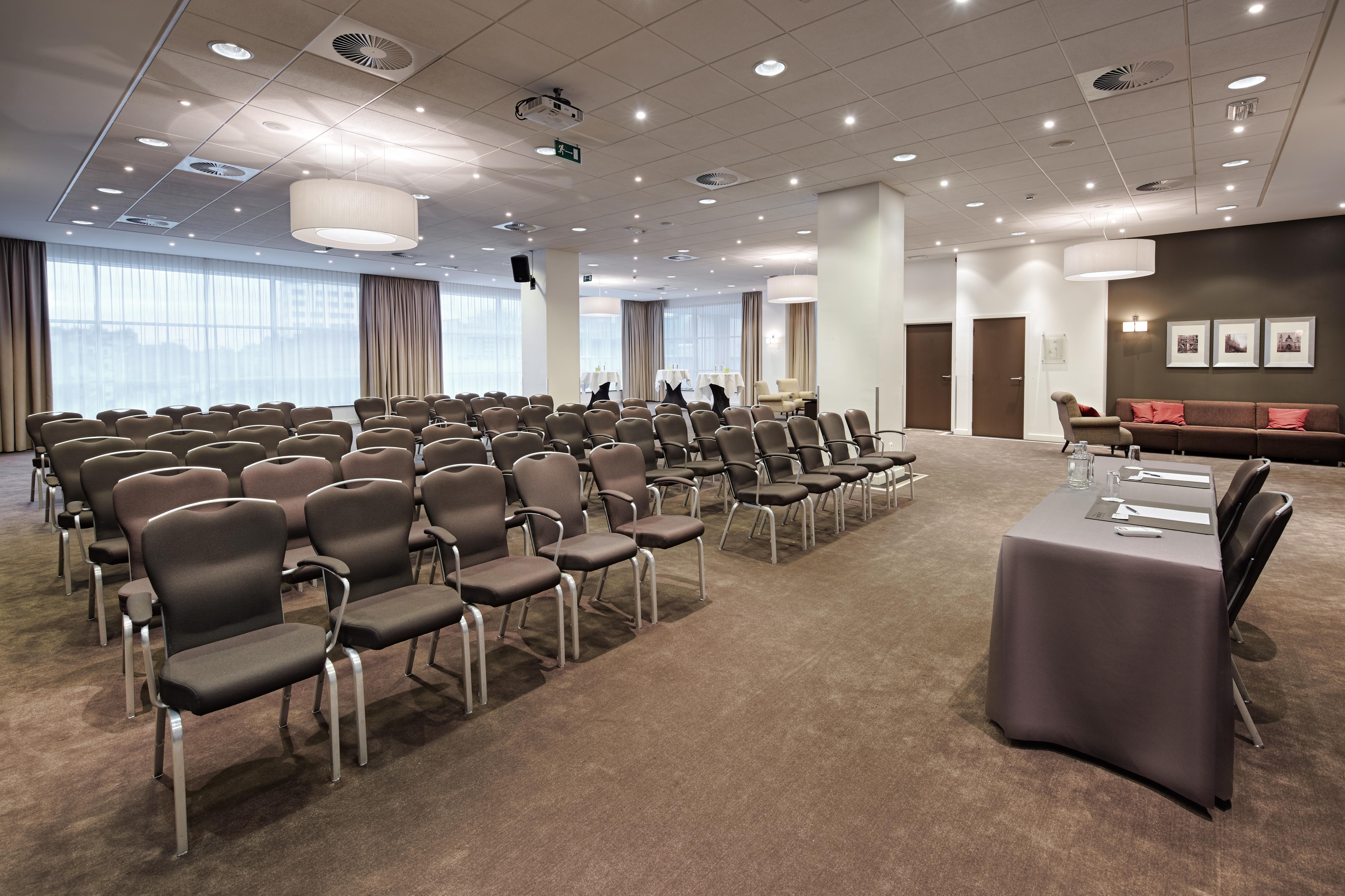 Lindner Antwerp, Part Of Jdv By Hyatt Hotel 4*