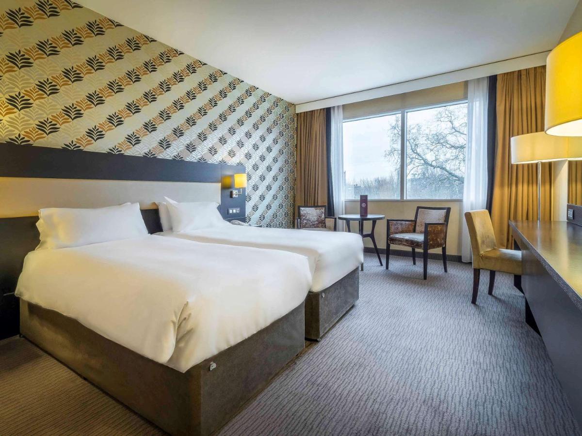 Mercure South