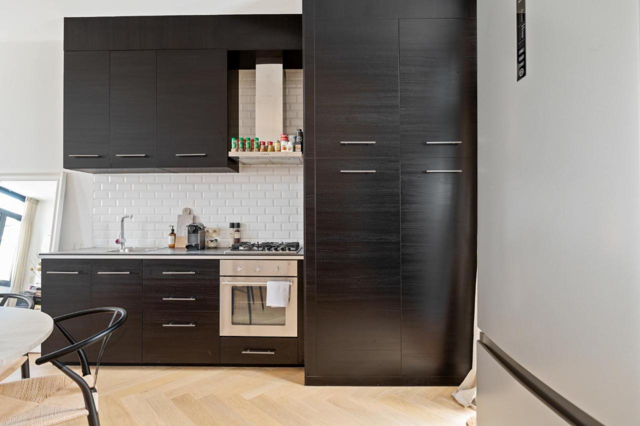 Zuid's Charming Gem Apt Apartment