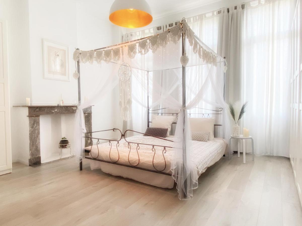 Loco Paradiso - Two Kingsize Beds, Outdoor Terrace, Dj Booth, Bar, Cinema, Bathtub, Kitchen, Airco Apartment