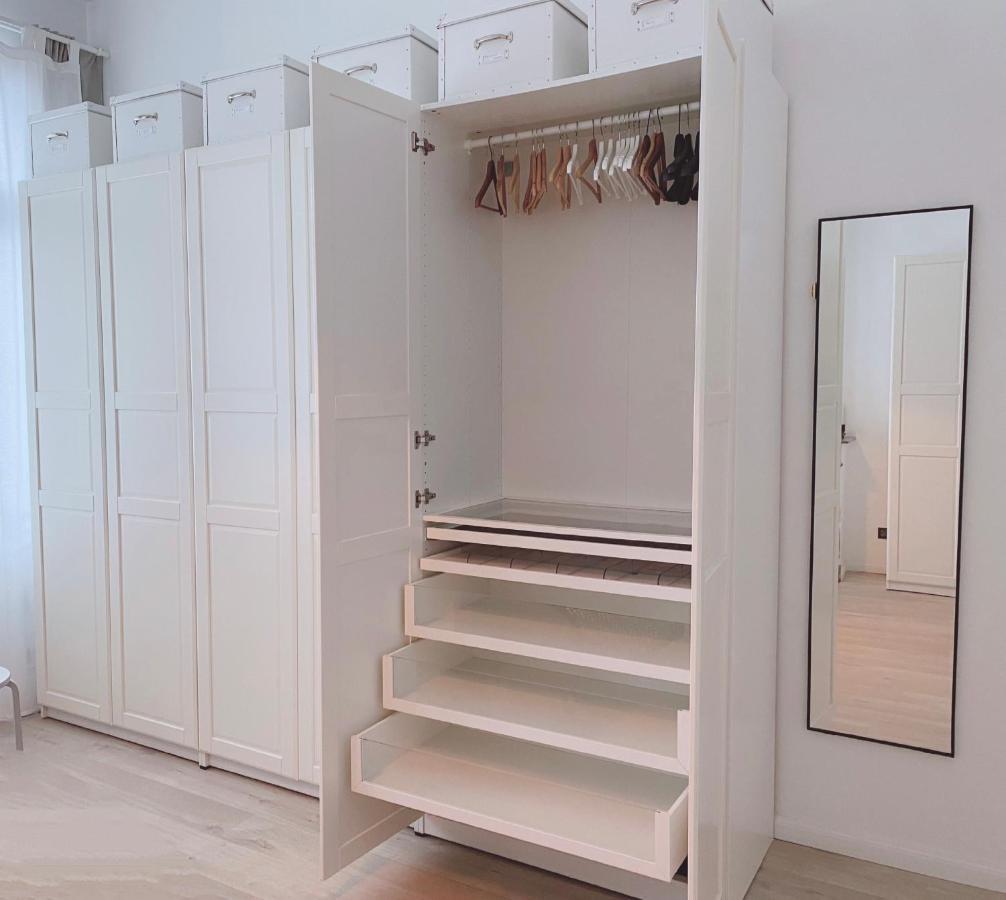 Apartment Loco Paradiso - Two Kingsize Beds, Outdoor Terrace, Dj Booth, Bar, Cinema, Bathtub, Kitchen, Airco *