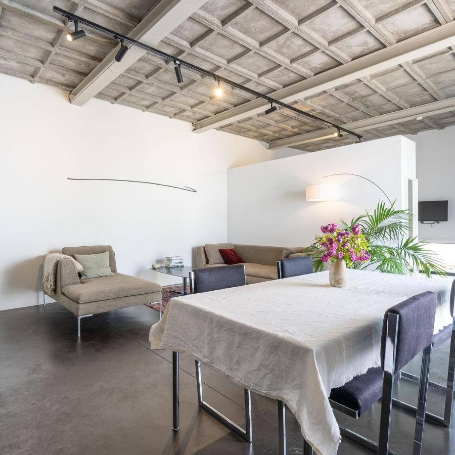 Loft Van 90 M² Met Grote Binnentuin. Appartement Antwerpen