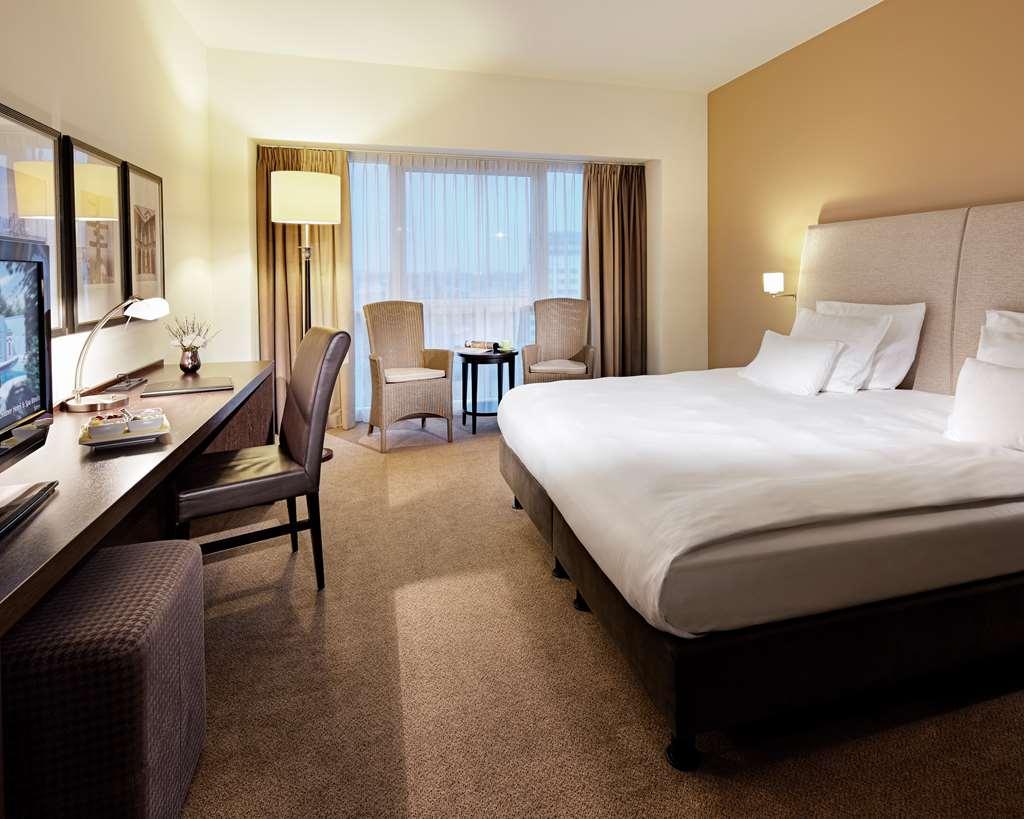 Hotel Lindner Antwerp, Part Of Jdv By Hyatt Antwerp