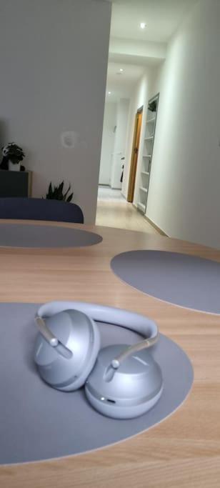 Appartement Worker's - 2 Bedrooms & Court Yard - Smooth *
