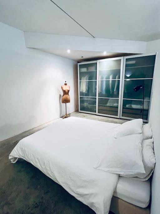 Loft - Eilandje Apartment Antwerp
