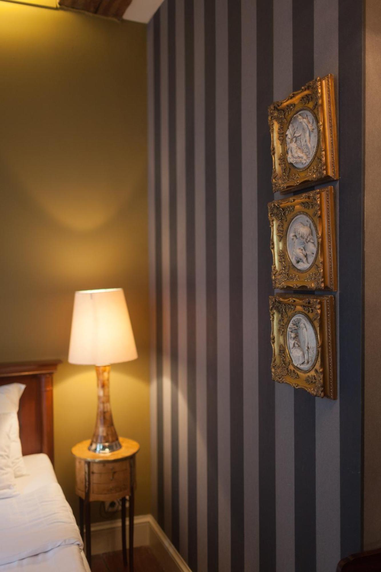 Diamonds&pearls Hotel