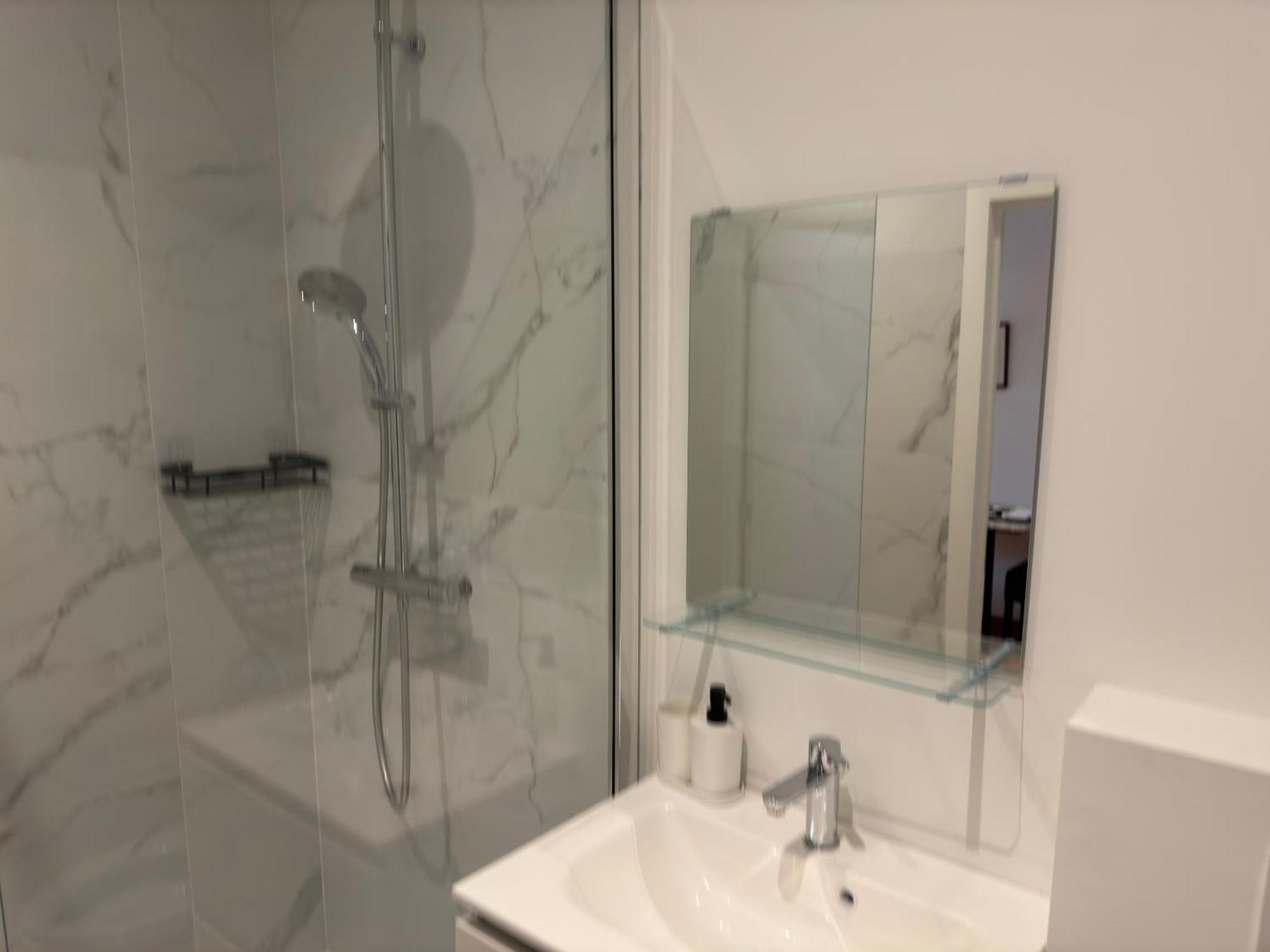 Two Bedroom Loft In The Center By The Meir * Antwerpen