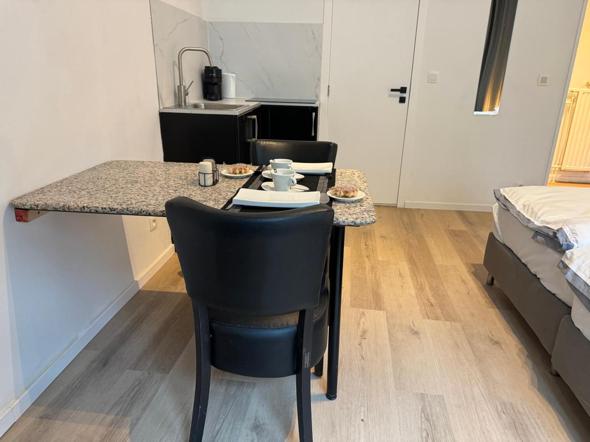 Two Bedroom Loft In The Center By The Meir Appartement Antwerpen