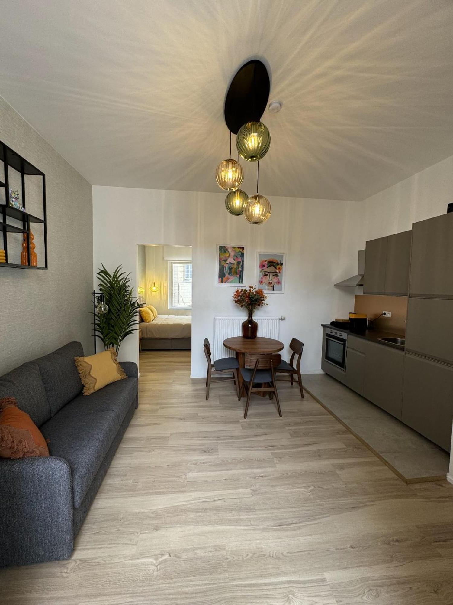Luxury Suits Royal By Rikas Hotels Apartment