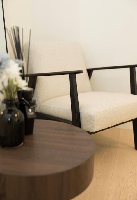 Elegant Flat 2br - Central Apartment *