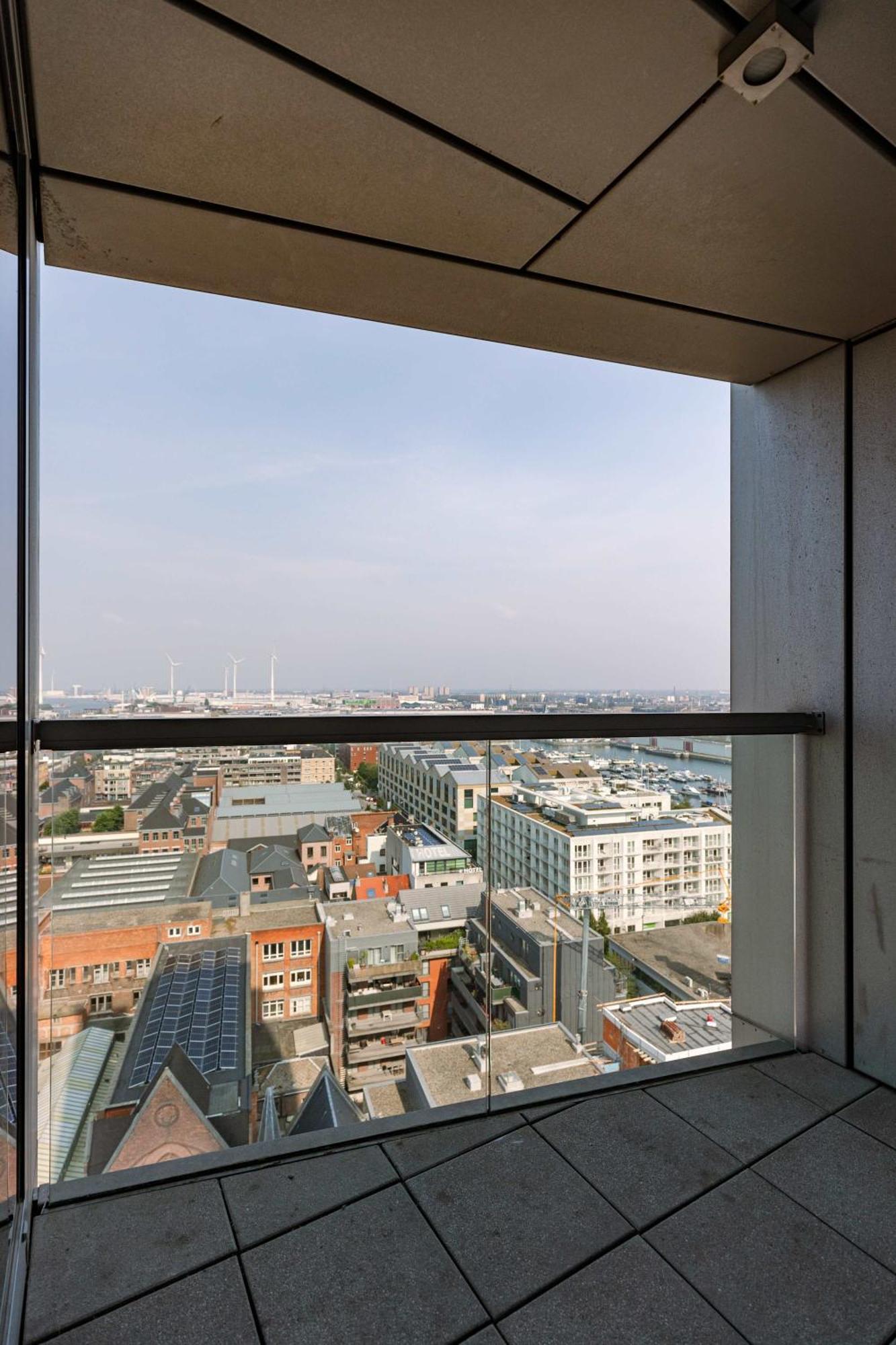 Huswell - Amazing In London Tower With Parking Apartment *