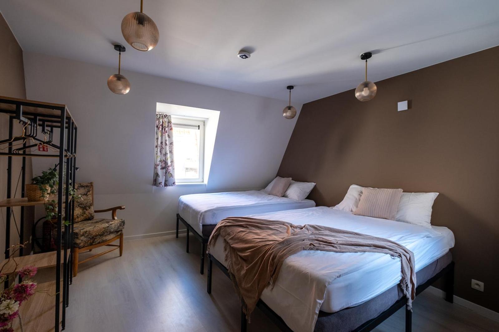 'de Moriaan' Boutique In Historical Antwerpen