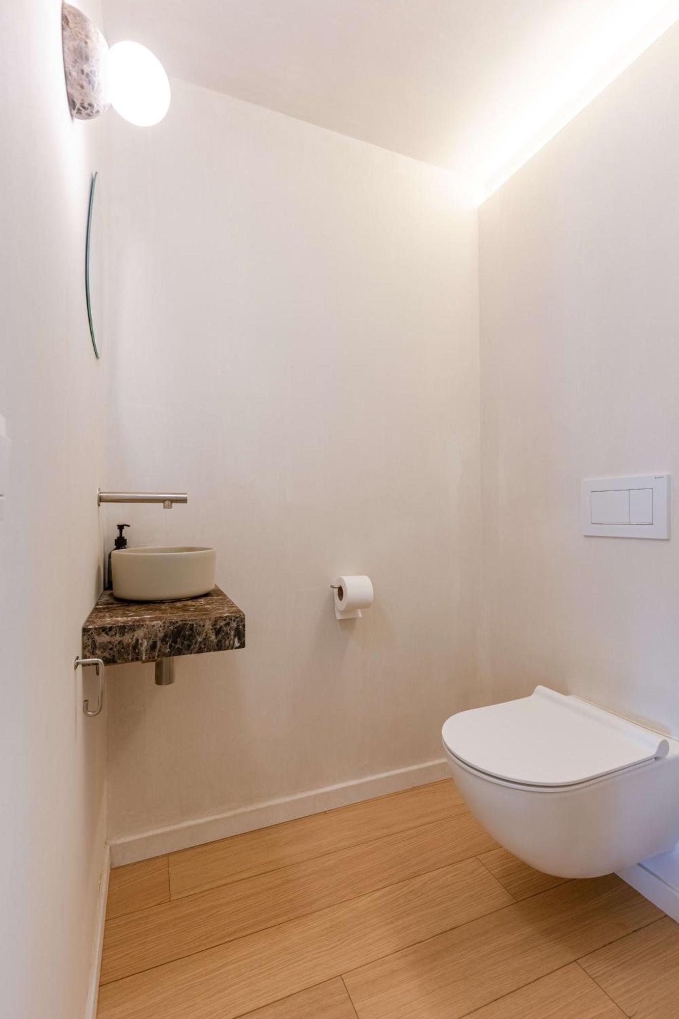 Apartment Huswell - Urban Getaway For Two In The Heart Of *