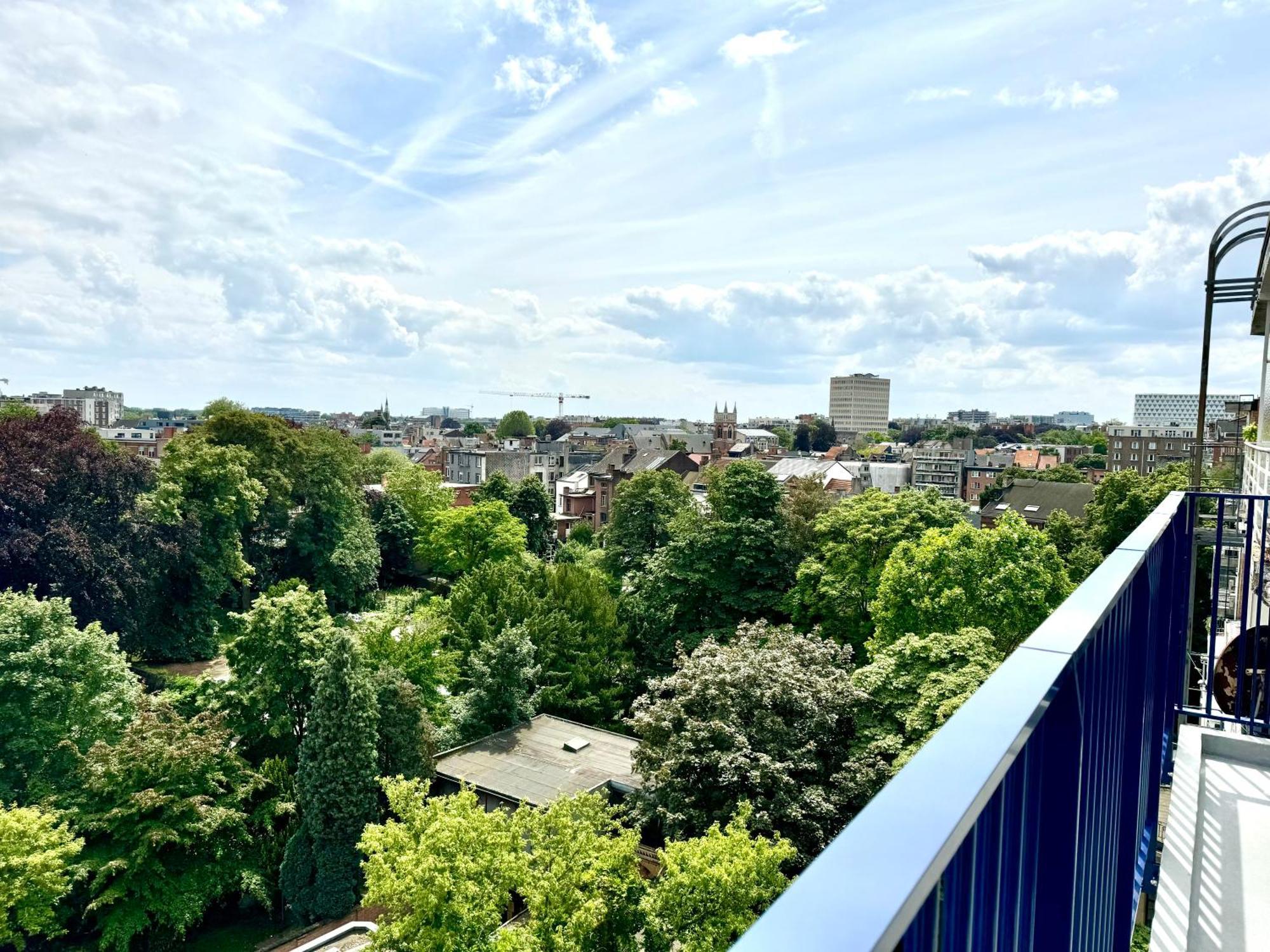 Belga 3 Bedrooms. Apartment *