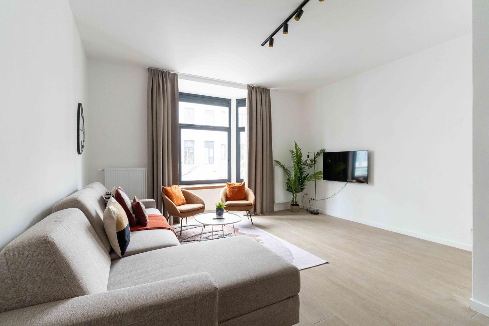 Apartment Inviting And Bright 7-person In *