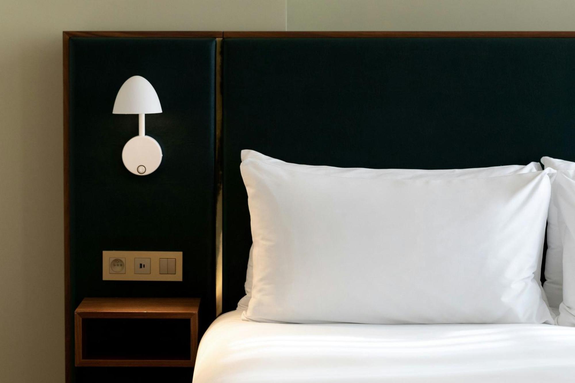 Sapphire House Antwerp, Autograph Collection By Marriott 5*