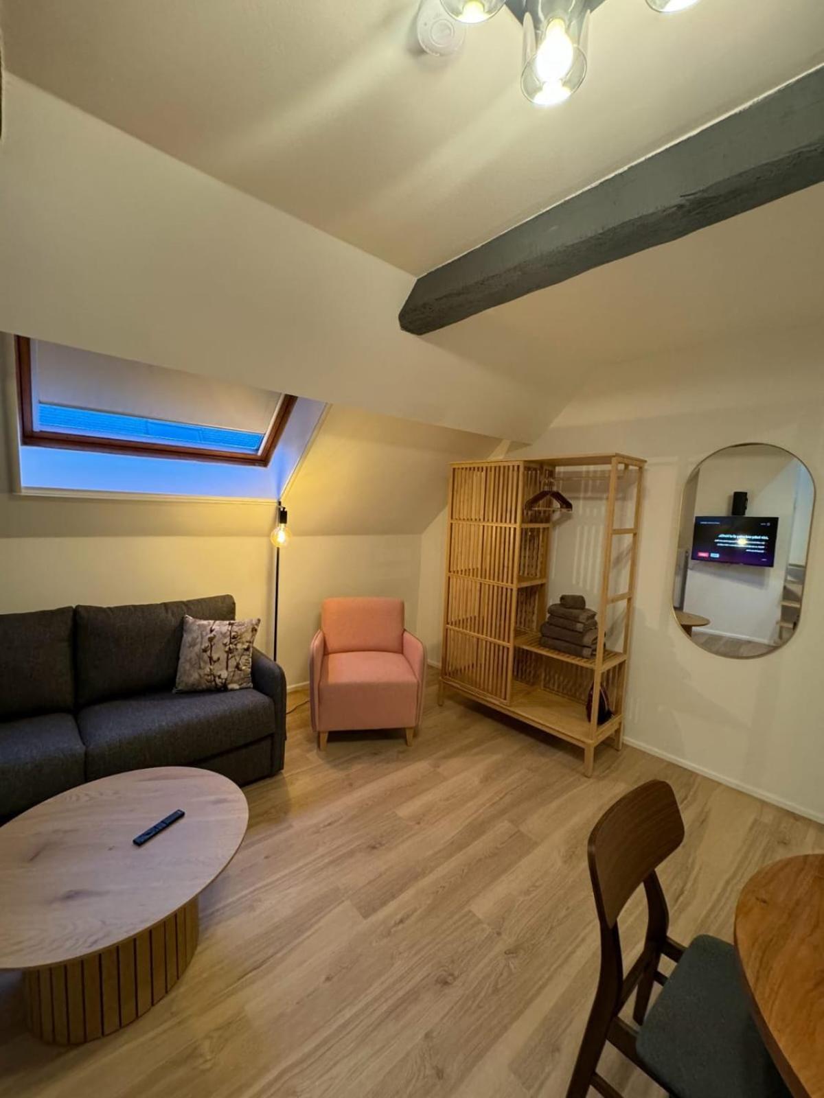 Apartment Luxury Suites Royal By Rikas Hotels