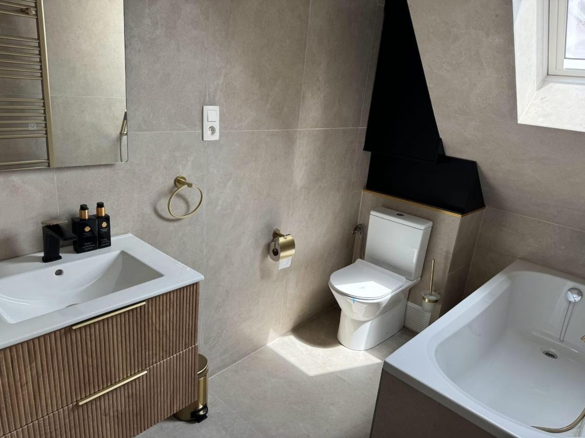Luxury Suites Royal By Rikas Hotels Apartment Antwerp