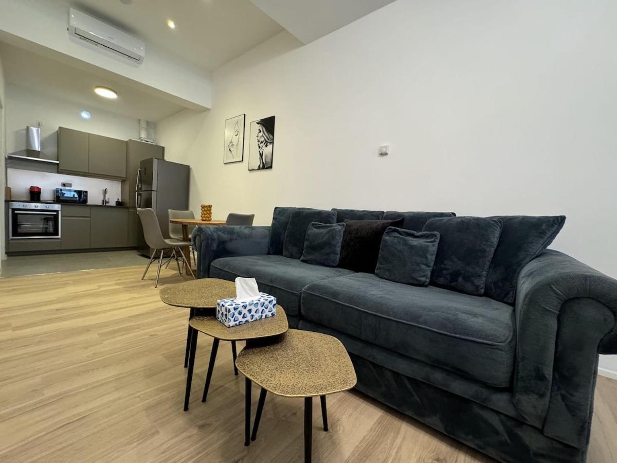 Luxury Royal By Rikas Apartment