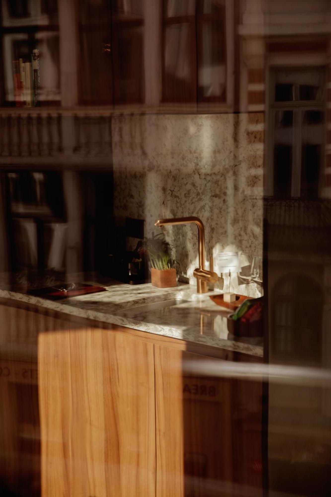 A Place - Boutique & Flats - Oude Koornmarkt 1 Guest house Antwerp