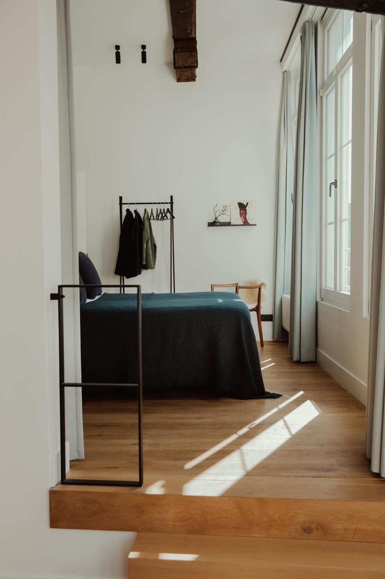Guest house A Place - Boutique & Flats - Oude Koornmarkt 1 Antwerp