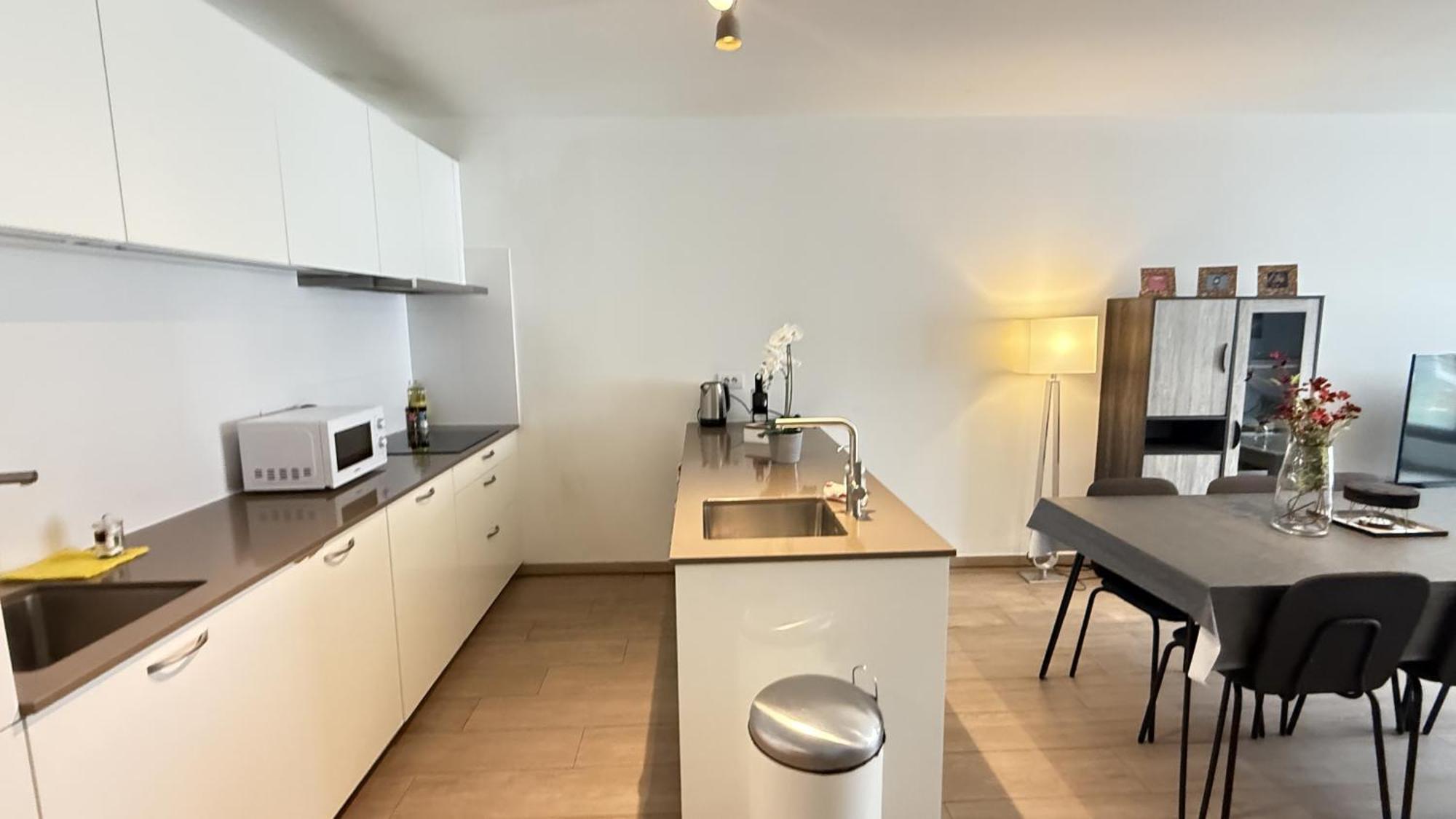 Oneluxstay Near Diamond District Ferienhaus *