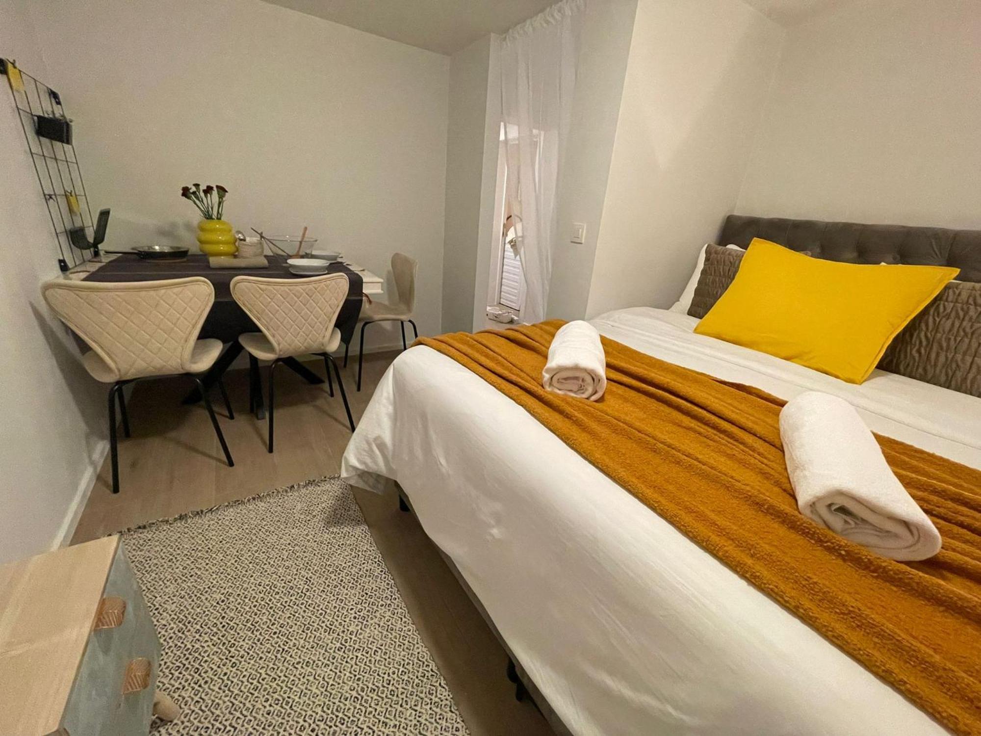 One Lux Basement Near Apartment Antwerp
