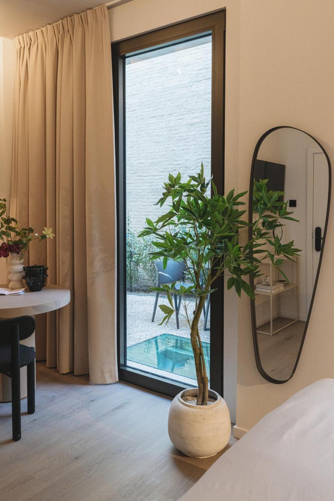 Raibu Hotel