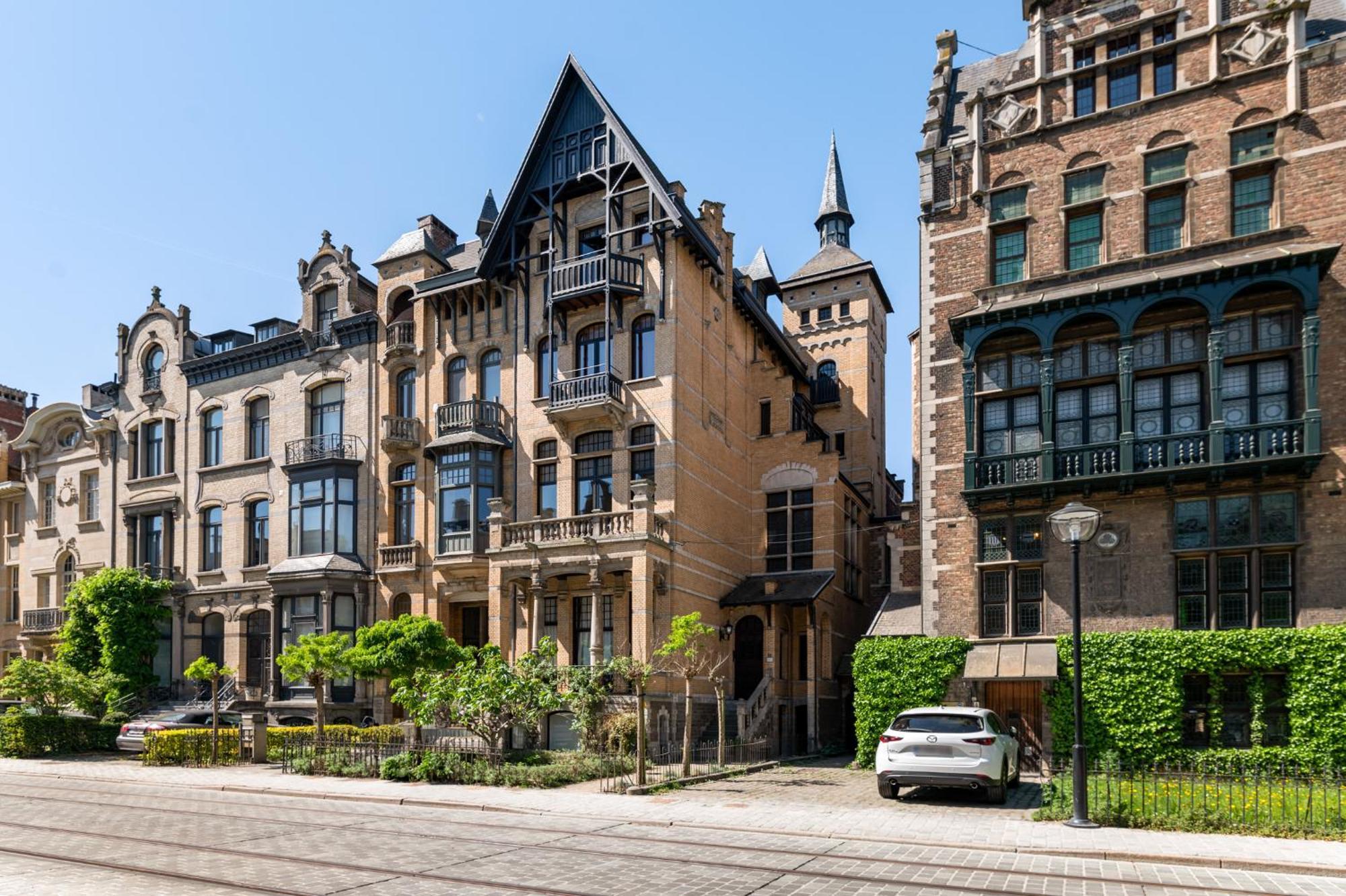 Apartment Baron Osy Second Garden Antwerp