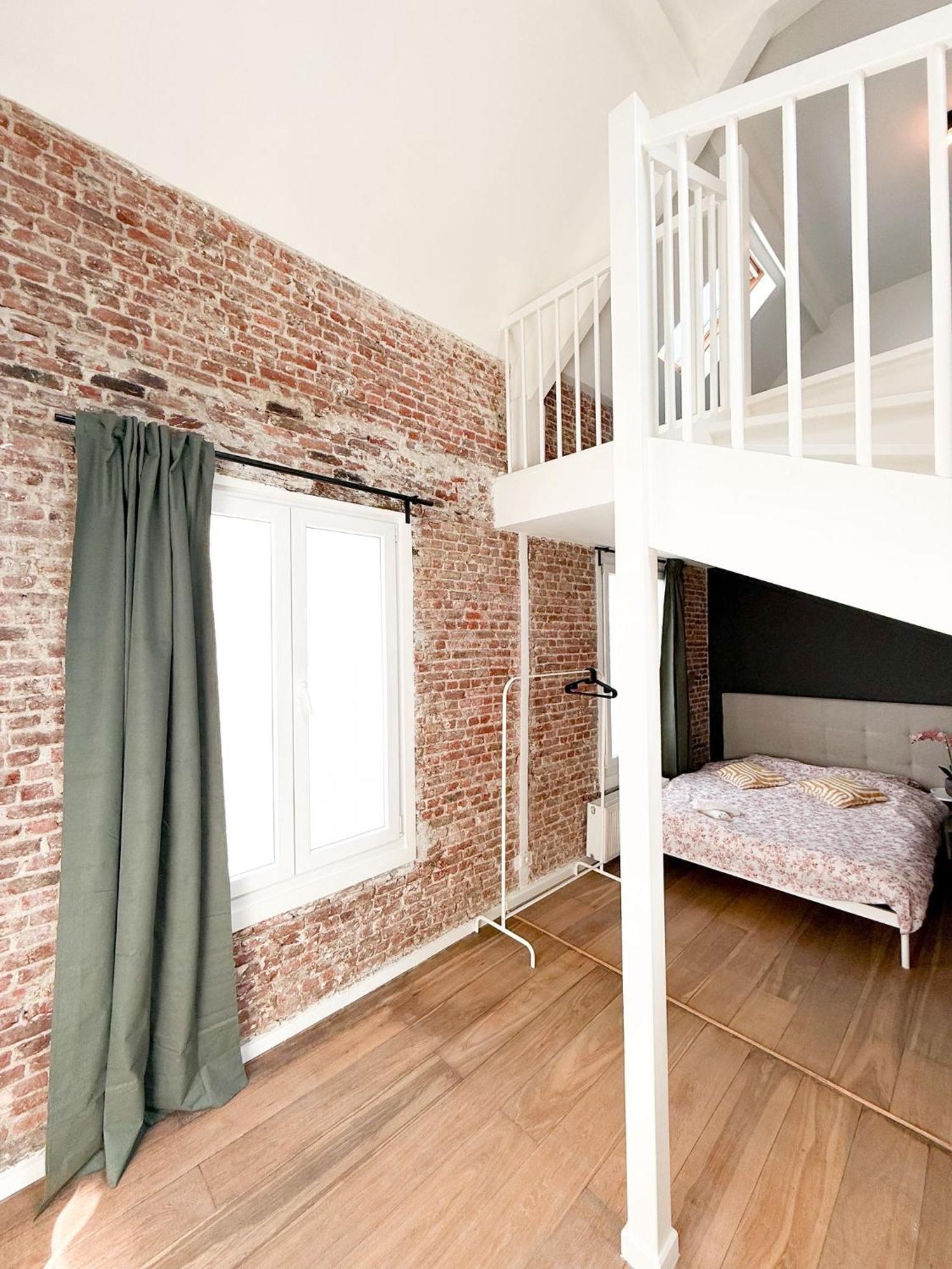 Stylish On The Waterfront Near Historic Center Vakantiehuis