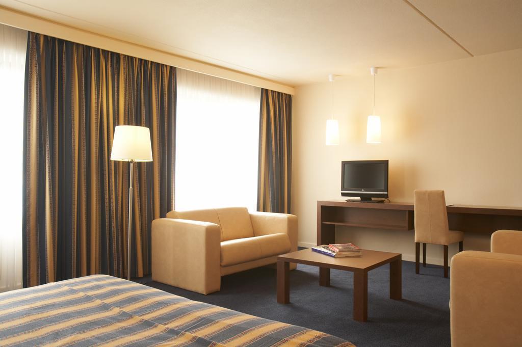 B-aparthotel Moretus 3*