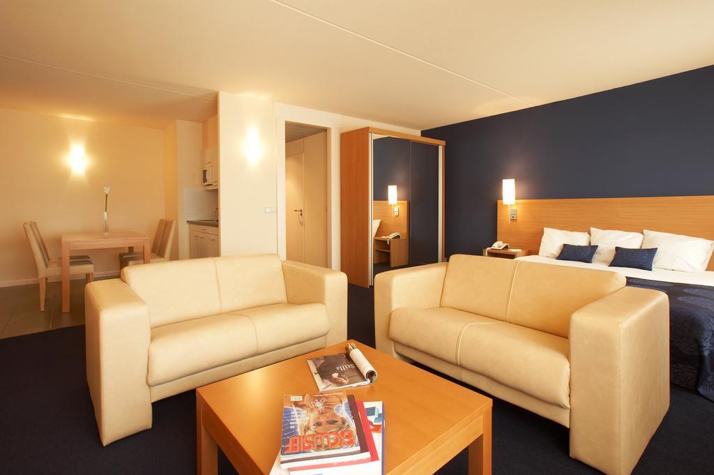 Hotel B-aparthotel Moretus 3*
