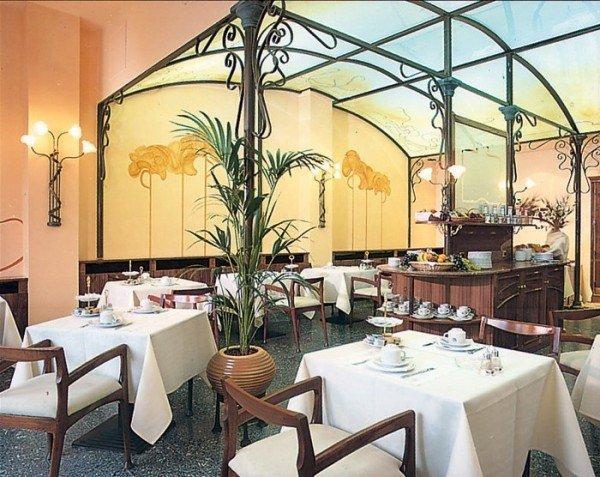 Hotel Colombus 3*
