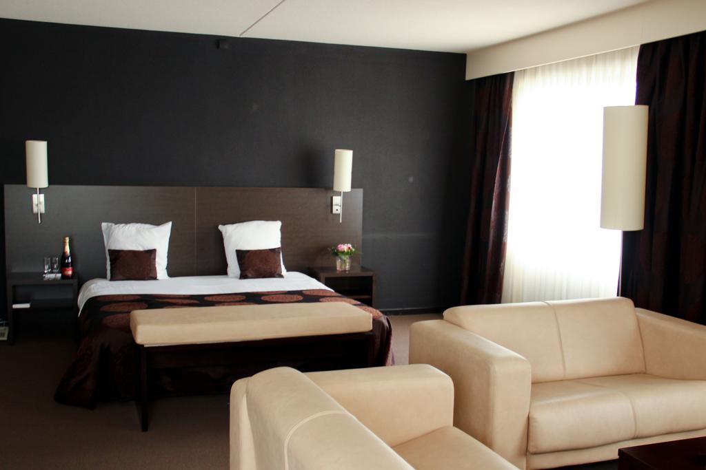 B-aparthotel Moretus Hotel 3*