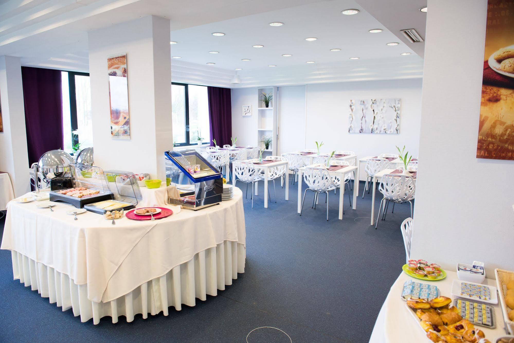 Hotel B-aparthotel Moretus 3*