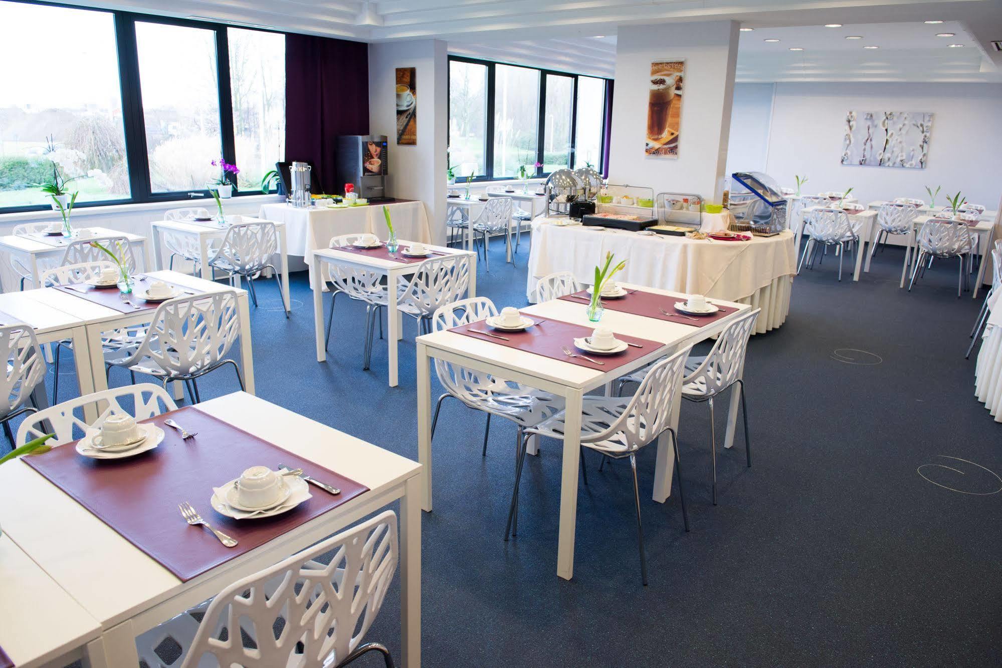 Hotel B-aparthotel Moretus 3*
