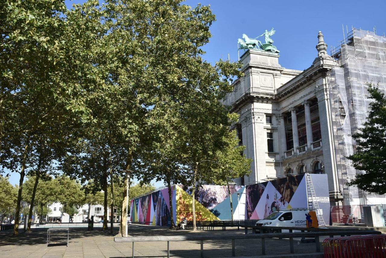 - - Peace In The City * Antwerp