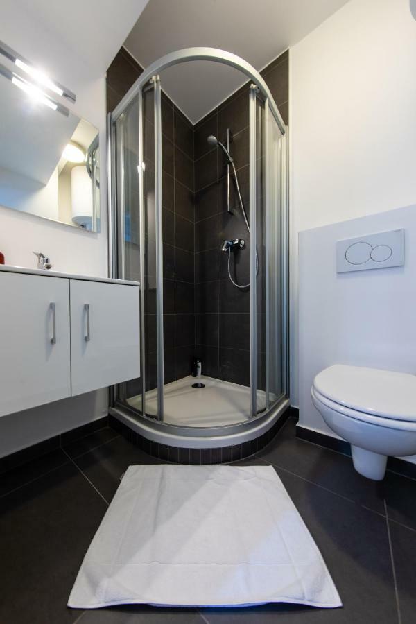 Flat In The Heart Of Centrum Apartment