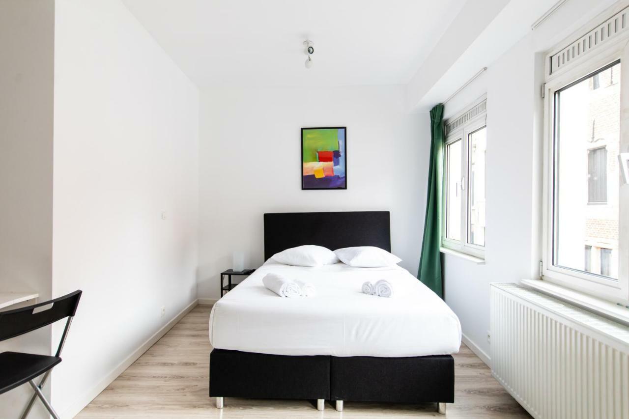 Flat In The Heart Of Centrum Apartment
