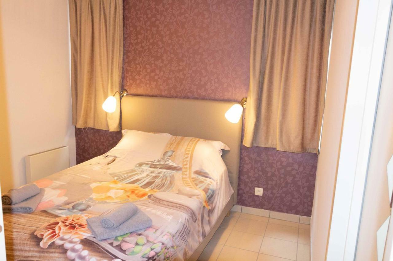 Renovated In Center Apartment